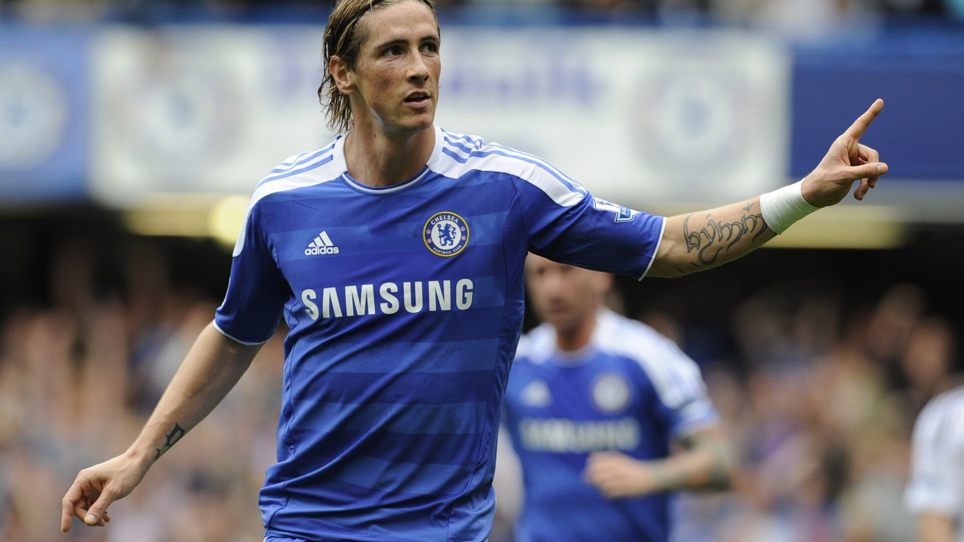 欧冠淘汰赛之夜,德布劳内用手术刀般的传球,在纪录簿上刻下唯一性