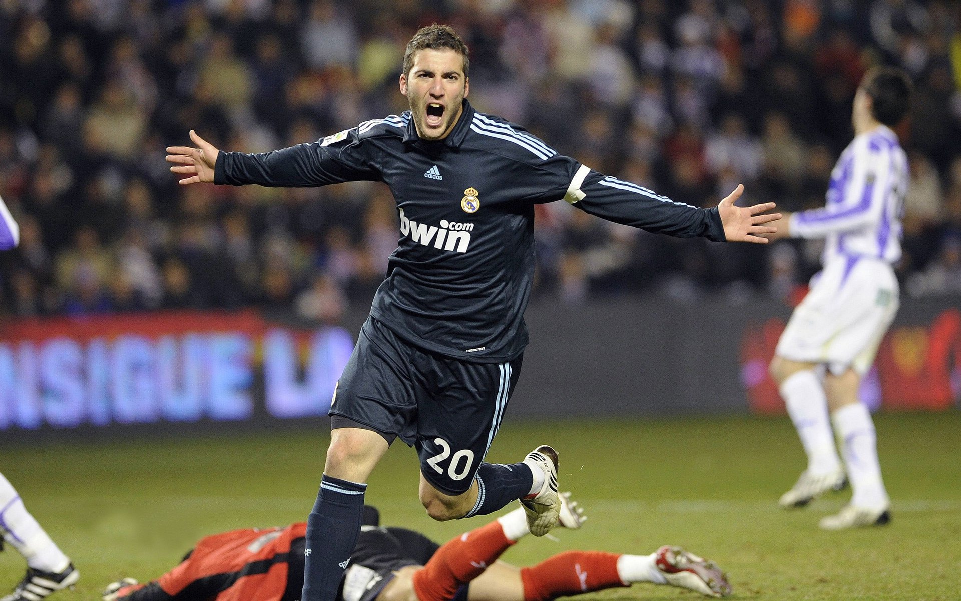 英超争冠之夜，杰伦·格林成为胜负手