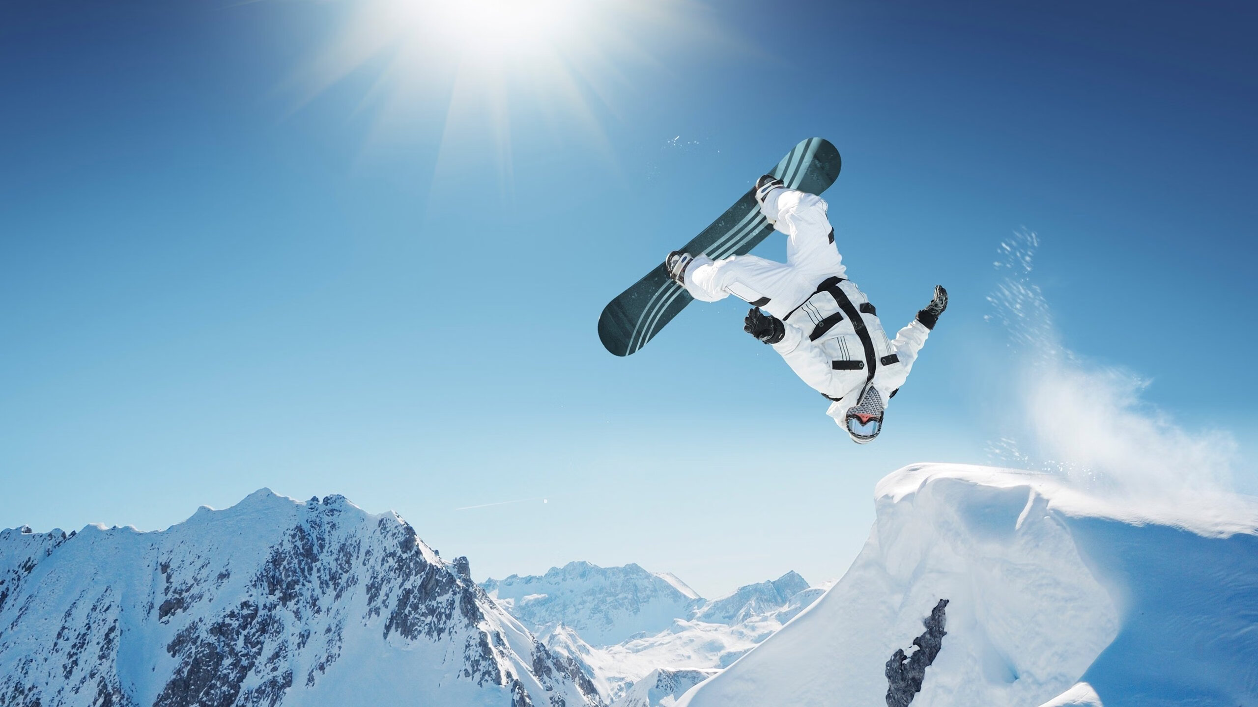 新王登基，时代更迭，联合杯碾压法网成新标杆，辛纳统治全场开启网球新纪元